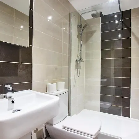 Apartment Stunning City Centre 3 Bed, 3 Bath - Sleeps 8!