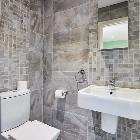 Stunning City Centre 3 Bed, 3 Bath - Sleeps 8! Appartamento