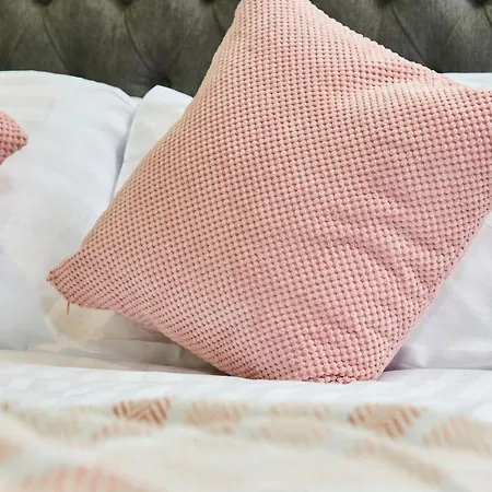 Stunning City Centre 3 Bed, 3 Bath - Sleeps 8! Apartman Leeds