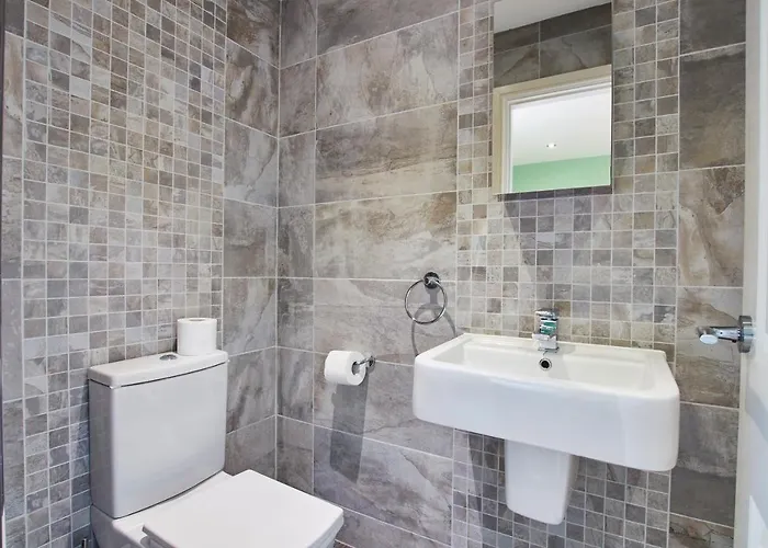 Stunning City Centre 3 Bed, 3 Bath - Sleeps 8! Apartment