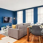 Stunning City Centre 3 Bed, 3 Bath - Sleeps 8! Leeds (West Yorkshire)