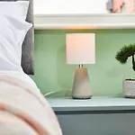 Stunning City Centre 3 Bed, 3 Bath - Sleeps 8! Leeds (West Yorkshire)