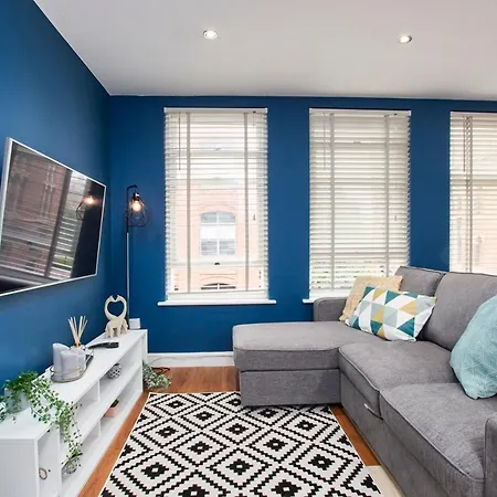 Апартаменти Stunning City Centre 3 Bed, 3 Bath - Sleeps 8! Лідс