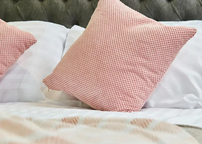 Stunning City Centre 3 Bed, 3 Bath - Sleeps 8! Апартаменти Лідс