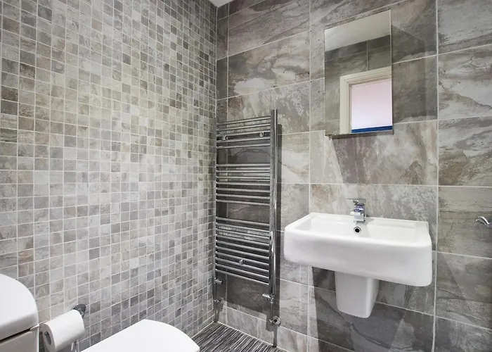 Stunning City Centre 3 Bed, 3 Bath - Sleeps 8! Апартаменти Лідс